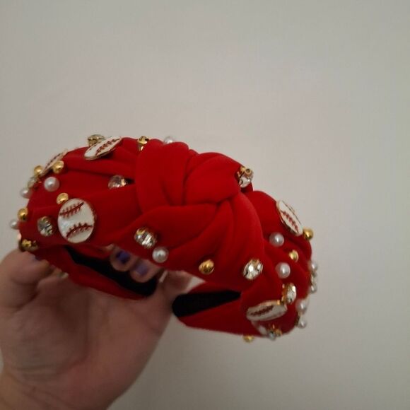 Red Knot Embellished Baseball Pearls Headband - Picture 2 of 6